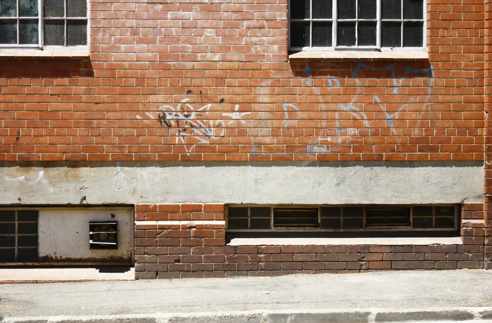 Choosing the Right Graffiti Removal Company: What to Look For