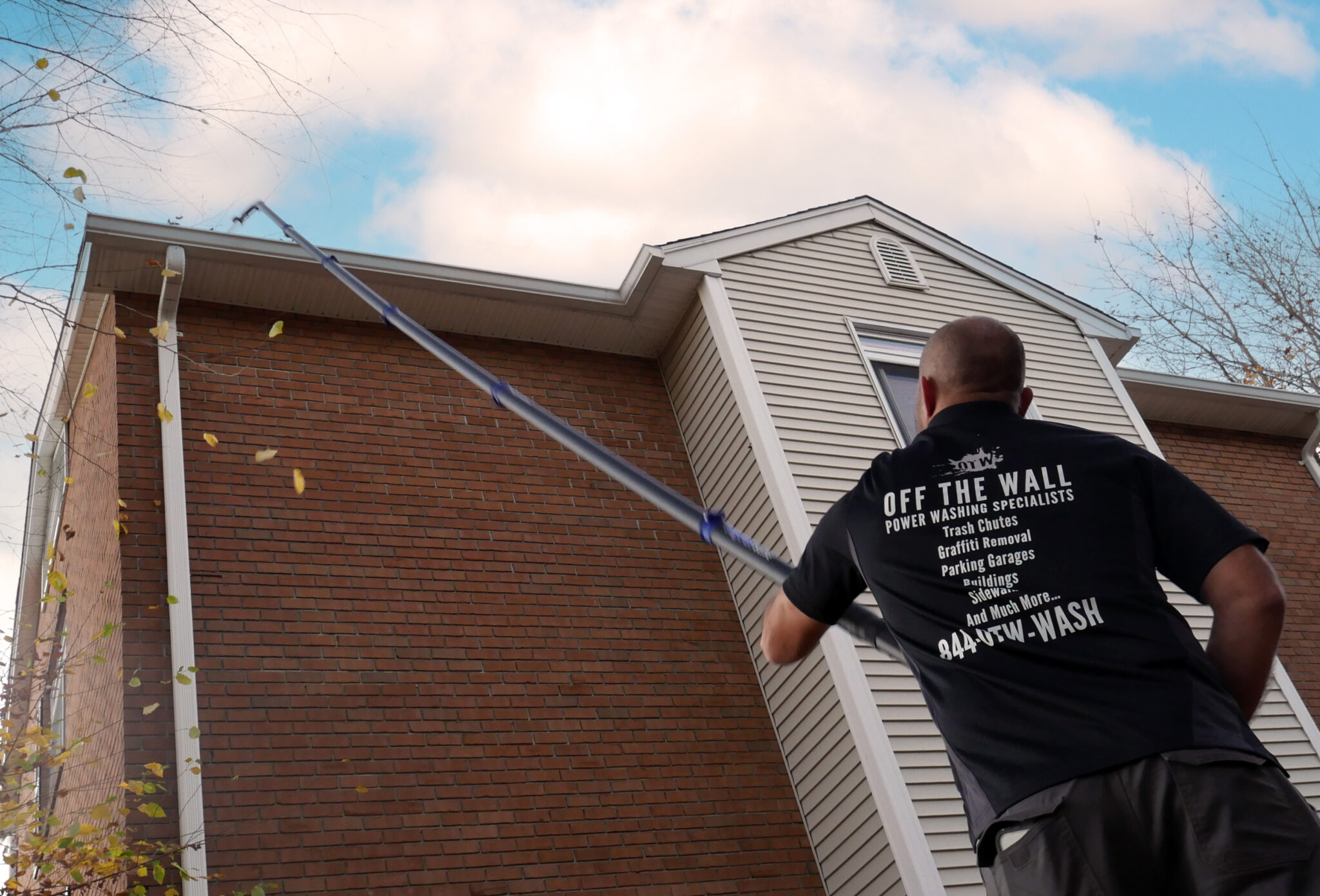 Curated visual reference: Picture Idea: Can Clogged Gutters Damage Siding