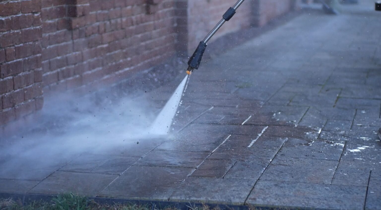 Concrete Sidewalk Stains: Common Culprits and Solutions | Off The Wall - Concrete Sidewalk Cleaning Solutions